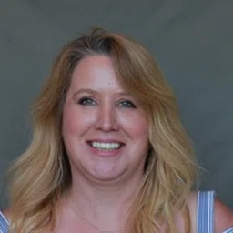 Angela profile photo