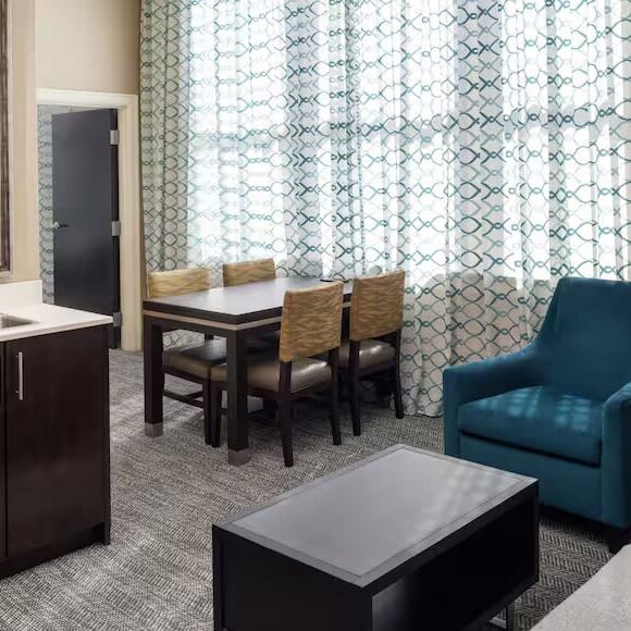 embassy-suites-st-louis